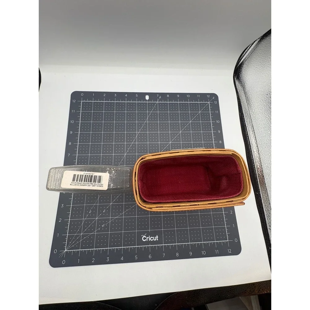 Longaberger 2004 Hostess Appreciation Basket with Liner and Protector Red Trim
